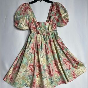MUMU Floral Puff Sleeve Dress size S pre owned Exellent condition.